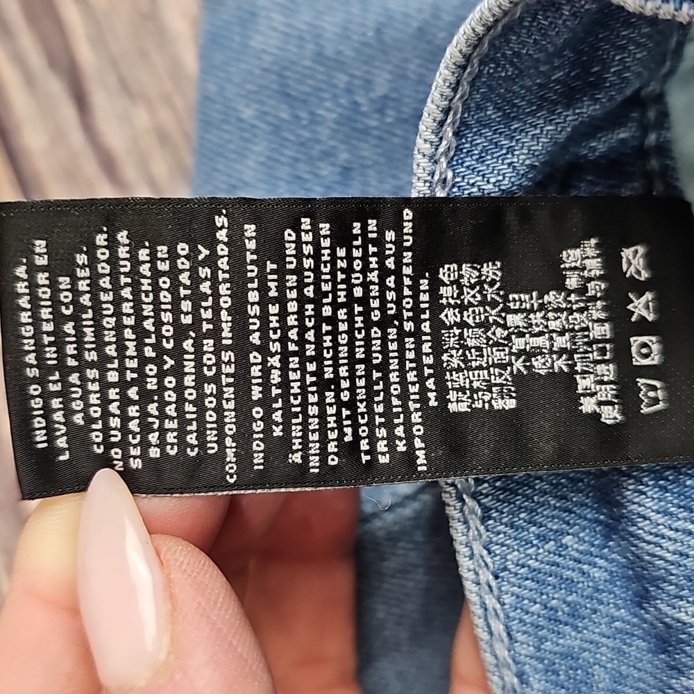 NEW J BRAND SELENA MID-RISE FRAYED BOOT-CUT CROPPED JEANS - Picture 14 of 14